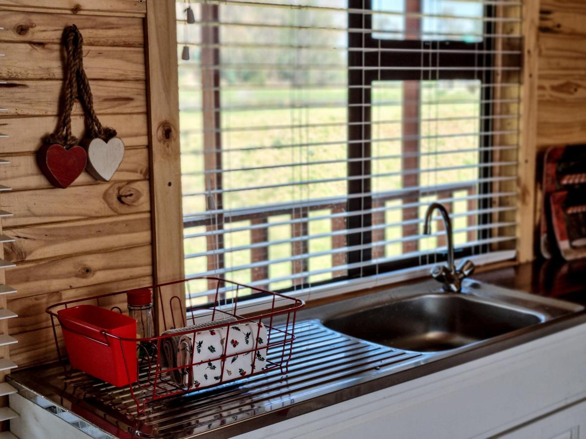 Winterton Country Lodge @ Rose Cottage المظهر الخارجي الصورة